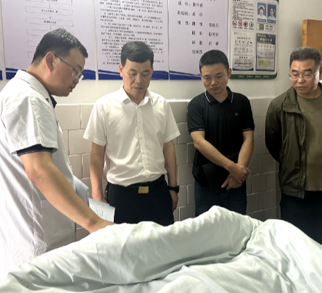 段鸣专题调研卫生健康事业高质量发展情况