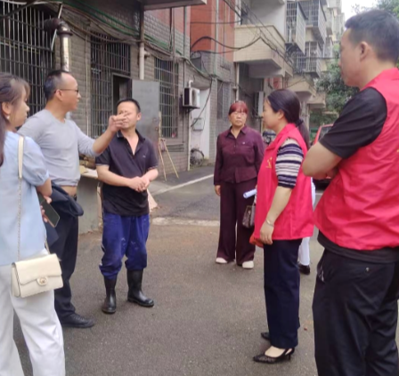曲潭街道：以案为鉴筑防线 排查整治守底线