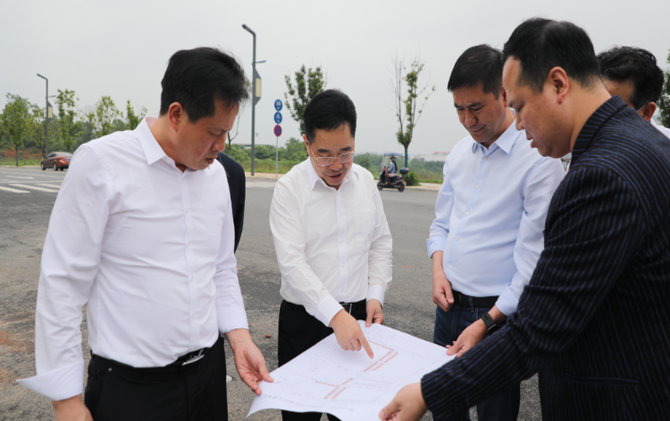 全市征拆逾期未安置工作调度会召开