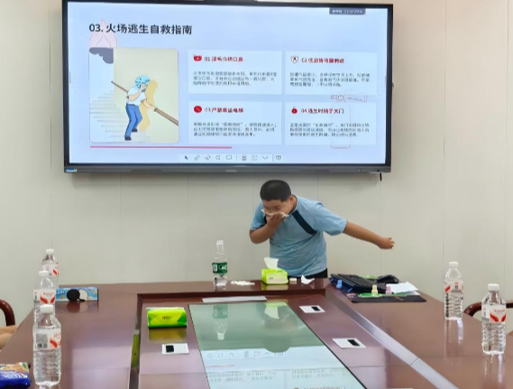 西岭镇:党群阵地筑防线 童心护航守平安