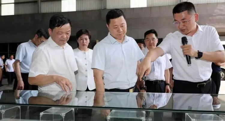 衡阳市“企业服务年”暨招商引资现场推进会召开 刘中杰出席并讲话