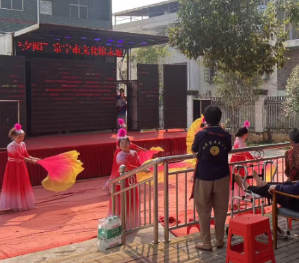 常宁市文化馆:中秋敬老送欢乐 志愿服务暖夕阳