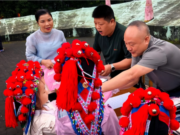 罗桥镇开展“瑶音诵经典”主题活动 慈善帮扶暖瑶乡