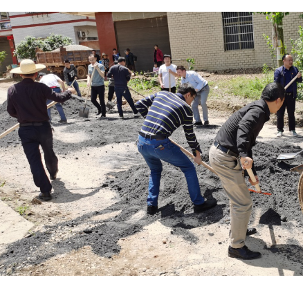 以学促行开新局 挥锄扬铲平道路