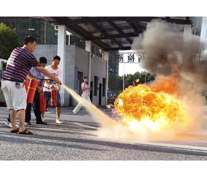 【视频】常宁免费公交开展消防应急演练    保障群众生命财产安全