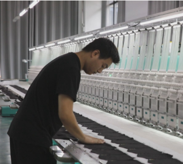 【视频】湘南纺织产业基地： 订单足 企业业绩飘红