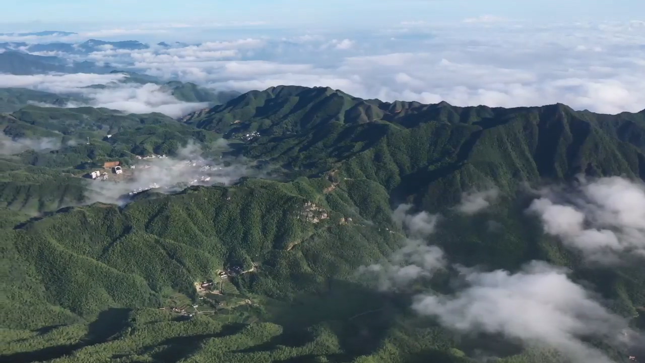 大雨过后天堂山.jpg