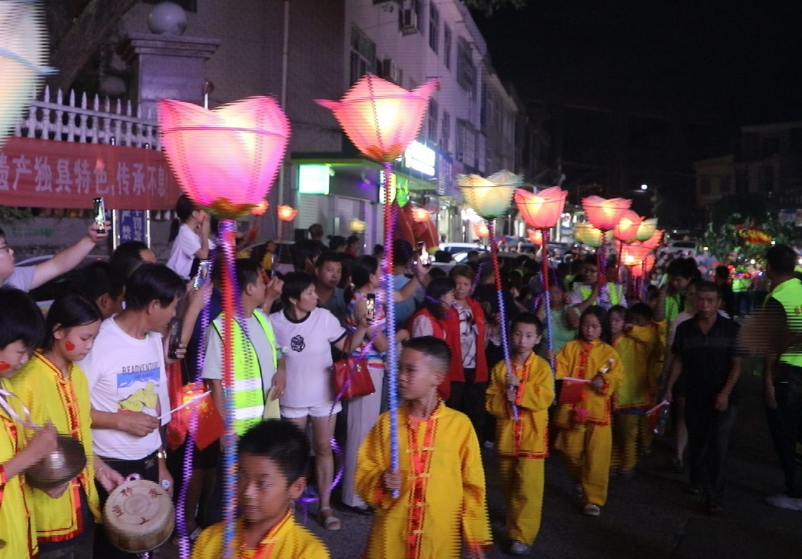 荷花灯 (3).jpg