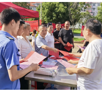 常宁市水口山镇：人大代表助力“安全生产月”宣传活动