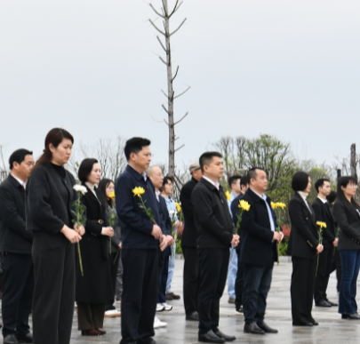 【视频】常宁：清明祭英烈 赓续水口山工运精神