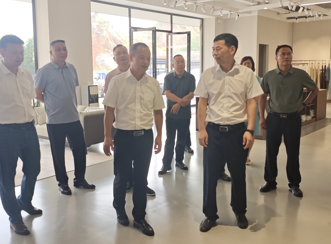 衡阳师范学院来常宁共商校地合作 (1).jpg