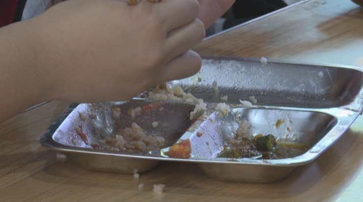 按需就餐 校园“光盘行动”渐成风尚