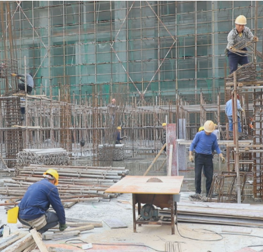 有序复工 牛劲“犇”腾 市人民医院扩建项目已完成工程总量的40%