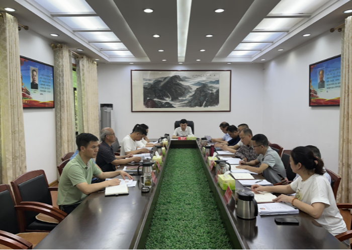 【视频】政协常宁市第十一届委员会第四十五次主席会议召开  段鸣主持