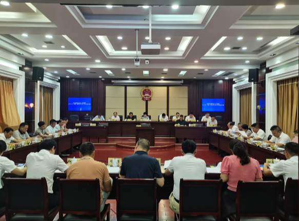 【视频】市十八届人大常委会第四十次会议召开 王一花主持