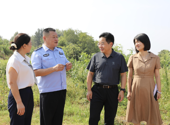 【视频】罗卫华到柏坊镇调研基层党建、防汛抗旱、粮食生产暨村级换届准备相关工作