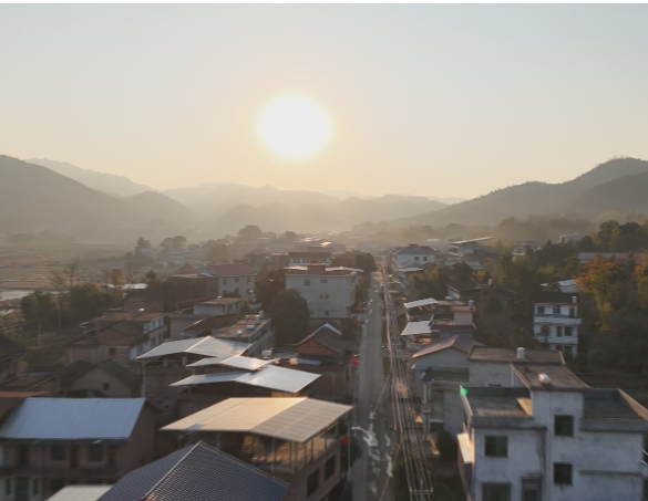 【视频】暖色浸山村 落日入画来