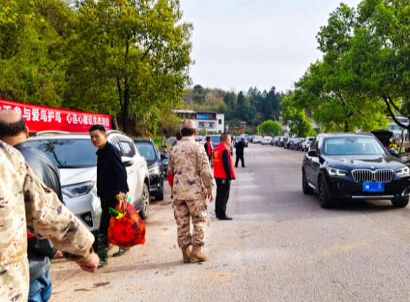 水口山镇:干部在岗筑牢清明“安全畅通双防线”