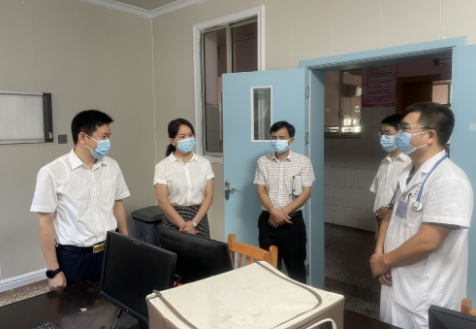 【视频】邹雄杰走访慰问医务工作者