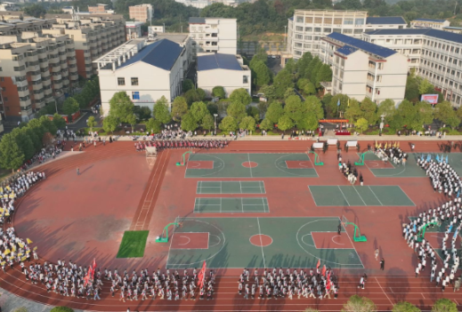 【视频】常宁市第六中学：举办第一届校园运动会 强健学生体魄