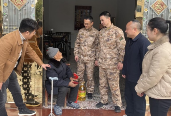 市领导走访慰问 督导安全生产工作