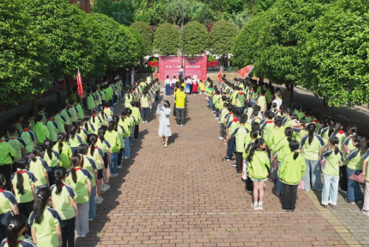 【视频】常宁市莲花小学：诵读论语 传承国学