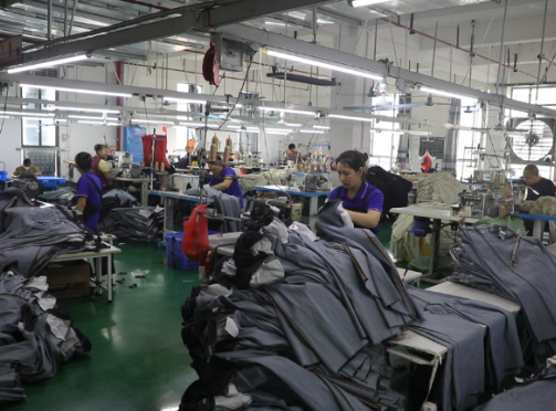 【视频】康杰服饰：溢价30% 抢占价值新高地