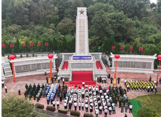致敬人民英雄 奋进路上我们砥砺担当