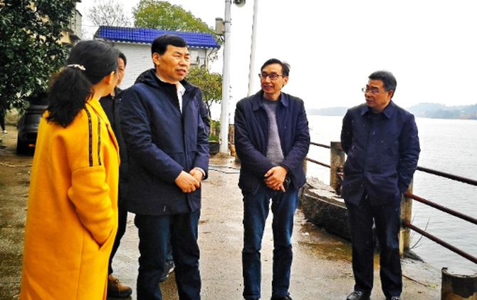 【视频】段鸣开展春节前走访慰问 督导安全生产工作