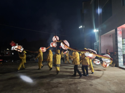 “衡”有年味·常安长宁——兰江乡举办新春舞龙民俗活动