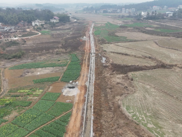 【新春走基层】曲潭街道书泉村：打通“梗阻渠” 夯实农田“耕”基