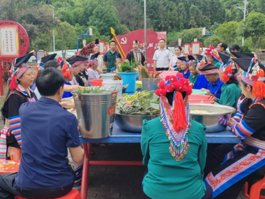 罗桥镇:粽香满乡迎端午 暖心宣教守平安