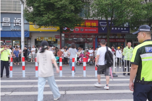 全城聚力保驾护航 常宁高考平稳有序开考