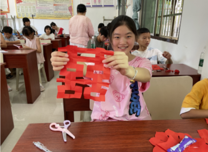 常宁市选调生到板桥镇开展暑期公益课堂活动