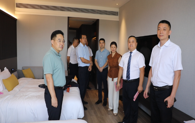 罗卫华带队检查市第十四次党代会筹备工作