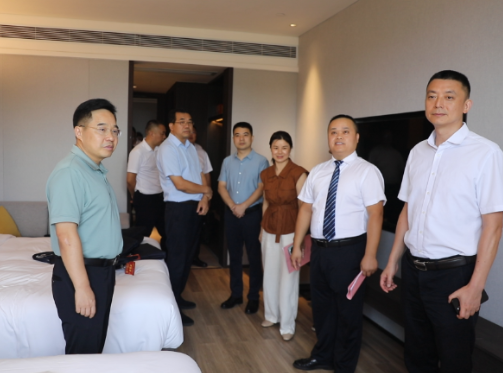 罗卫华带队检查市第十四次党代会筹备工作