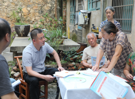 【视频】市人社局:政策宣讲进街道 服务群众零距离