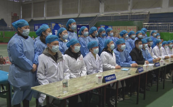 【视频】动人一幕！常宁小学生童声唱《感恩有你》致敬医护人员