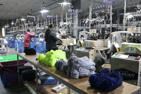 【视频】纺织企业生产忙 订单排至今年6月
