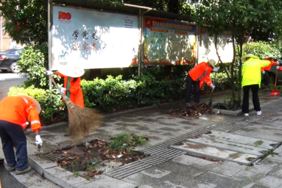 【视频】水口山镇：开展环境卫生整治  打造整洁宜居城市环境