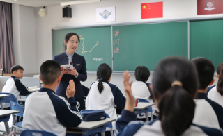 一见·总书记为何高度重视基础教育