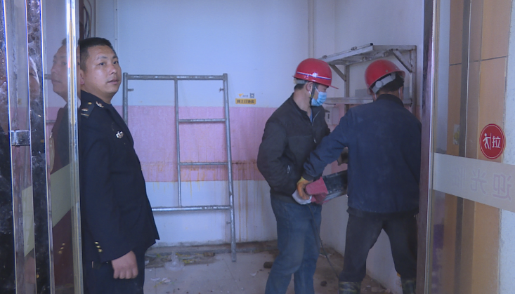 常宁:依法拆除违建 整治乱建歪风