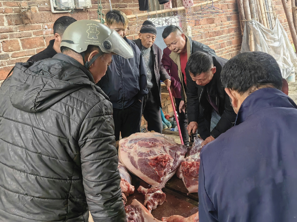 烟火暖岁 乡愁寄味 | 宜章骑田岭下“杀猪饭”唤醒新春年味
