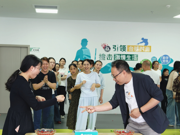 暖心关爱护佑白衣 减压赋能聚力前行