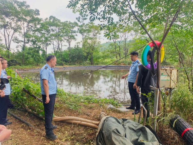 省第四生态环境保护督察组下沉核查 永兴一养殖场存在多处环境风险隐患