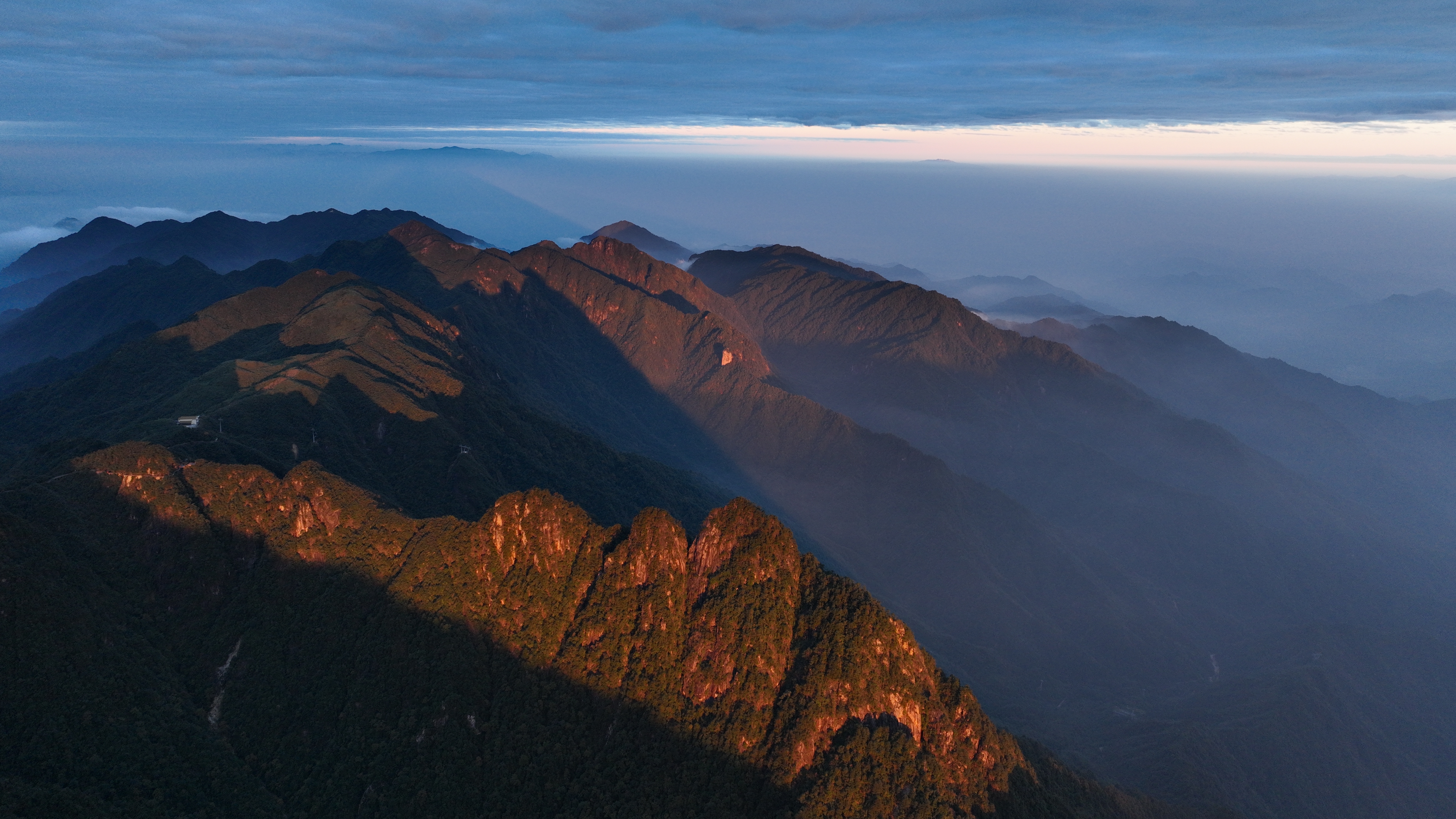 微信图片_20251117171834.jpg 微信图片_20251117171834.jpg