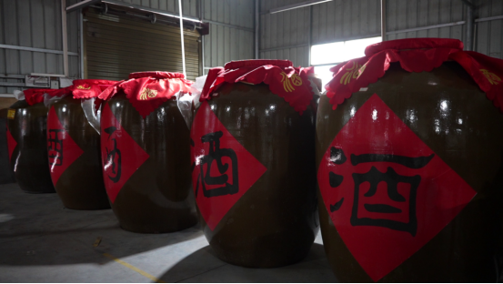 胡镇忠：传承爱与美好  精酿一坛好酒786.png