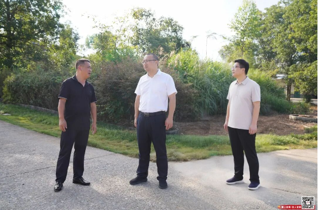 邓生华检查国庆假期安全生产工作：守牢安全底线 守护平安佳节