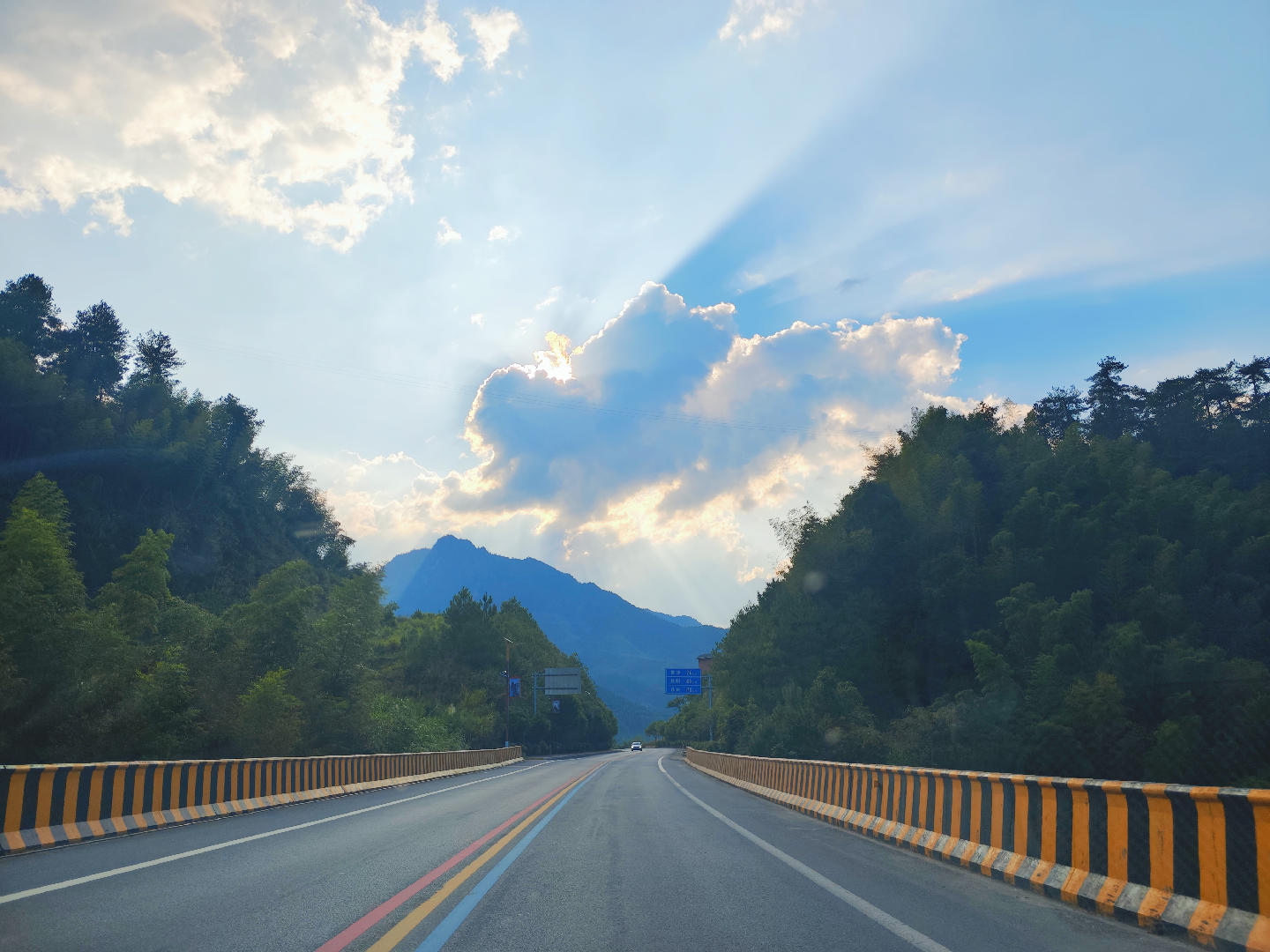 23a8c0978693691ec54b2b3a0c24855d.jpg 23a8c0978693691ec54b2b3a0c24855d.jpg