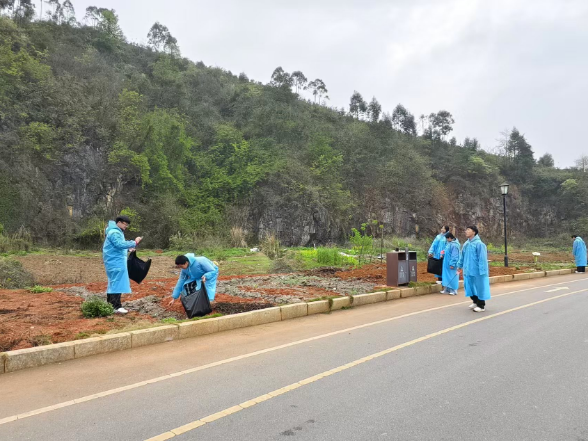 “好人之城”建设进行时 | 县养正中学开展护河志愿行动